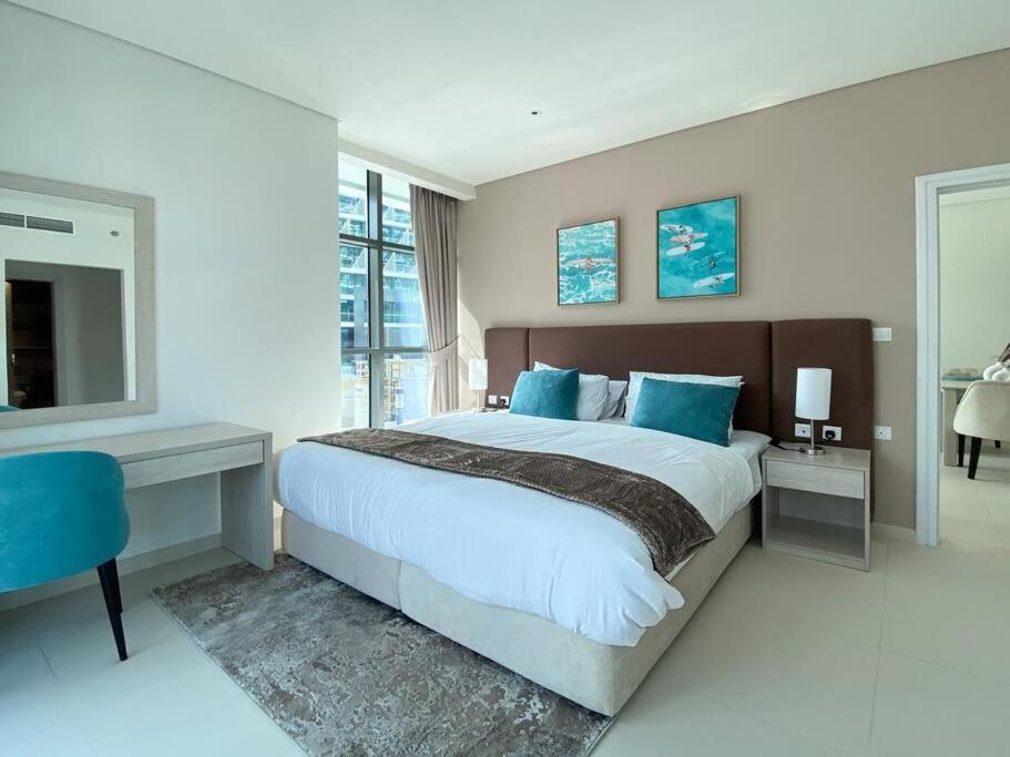 1 Bedroom 65m2, Infinity Pool, West Beach, Up To 4 Guests Apartment