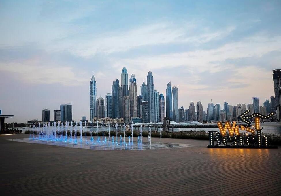 Apartment 1 Bedroom 65m2, Infinity Pool, West Beach, Up To 4 Guests