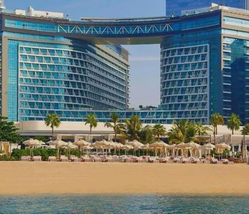 1 Bedroom 65m2, Infinity Pool, West Beach, Up To 4 Guests *