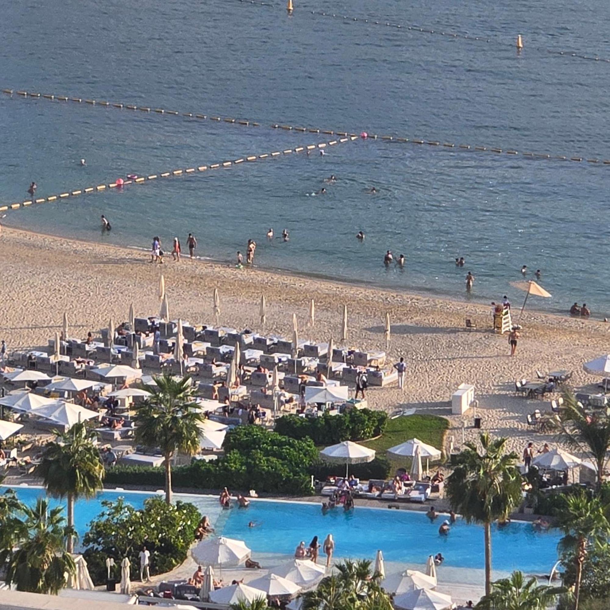 1 Bedroom 65m2, Infinity Pool, West Beach, Up To 4 Guests Apartment Dubai